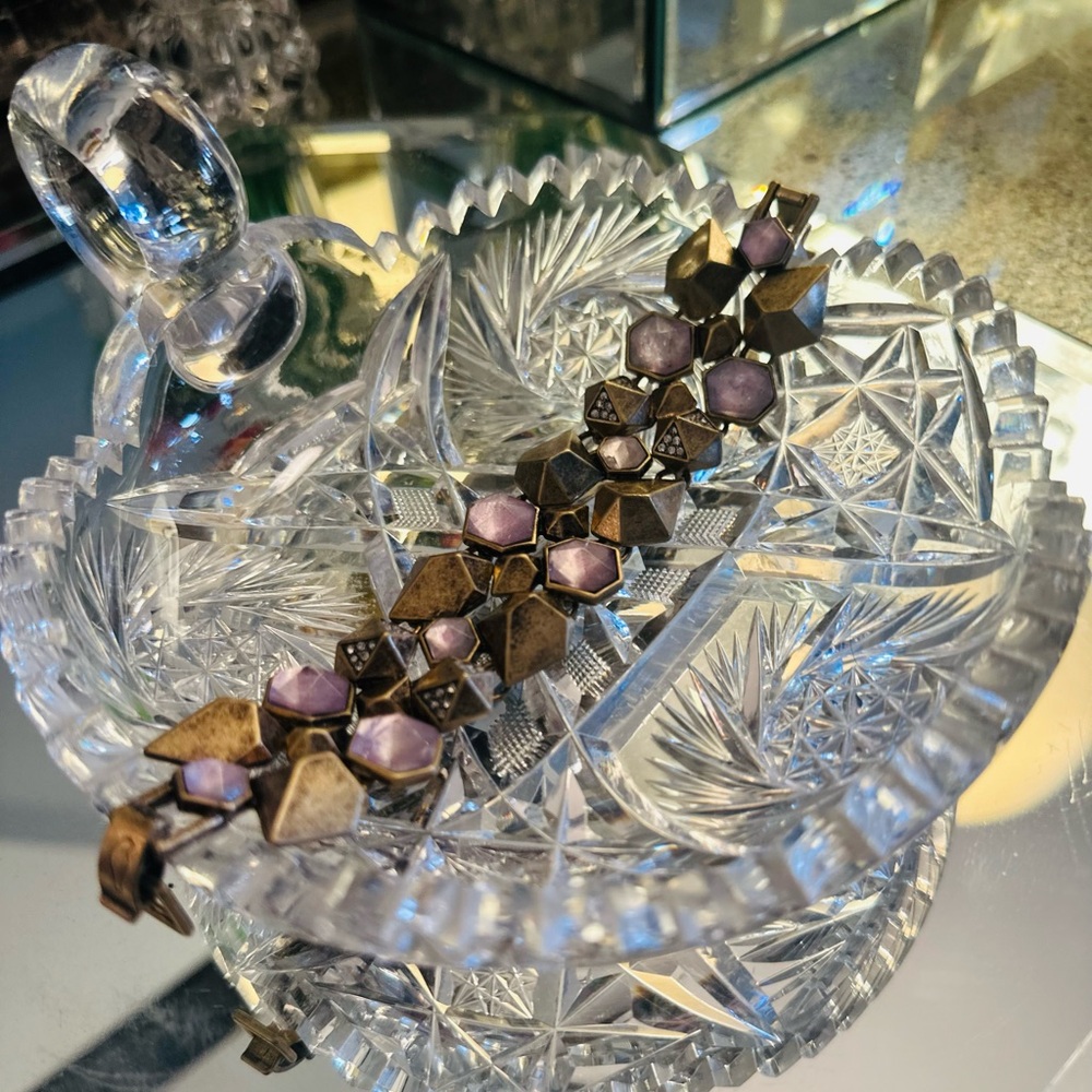 Chloe + Isabel Modern Purple and Brushed Gold-Tone Geometric Bracelet - Picture 2 of 9